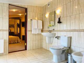 Отель Вилла Венеция Одесса Полулюкс с гидромассажной ванной - Мансарда-2