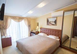 Отель Вилла Венеция Одесса Двухместный номер с 1 кроватью, балконом и видом на море - Мансарда-2