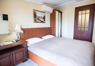 Отель Вилла Венеция Одесса Двухместный номер с 1 кроватью, балконом и видом на море - Мансарда-3